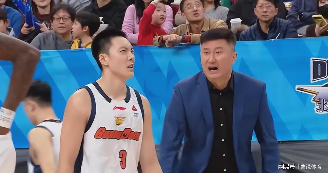 体育数据-真相大白！广东男篮40分惨败上海队原因曝光，郭士强观战很失望