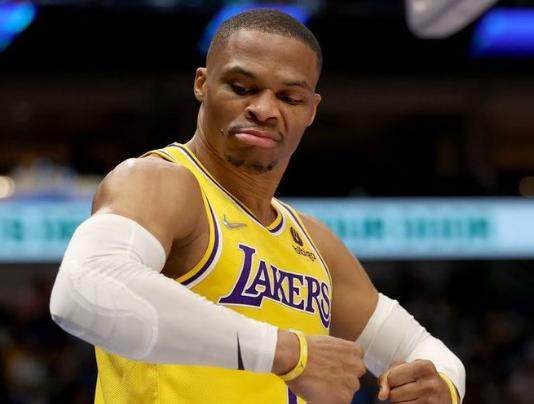 单场-唐斯公开表示韦少刷数据 追梦路见不平阴阳反讽